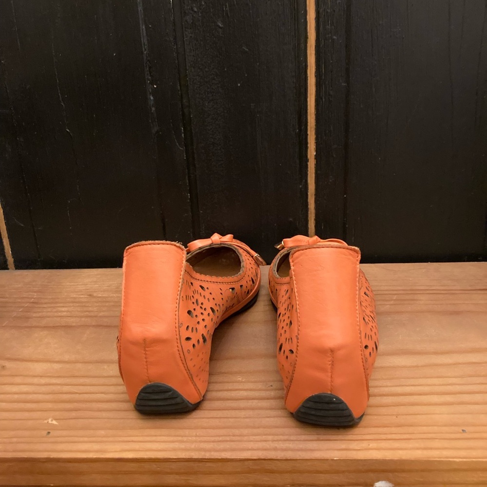Spring Step Orange Flats with Perforated Design - Picture 4 of 6